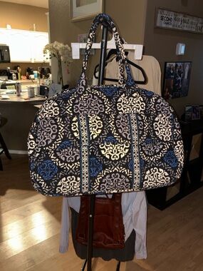 Vera Bradley Quilted Blue Patterned Travel Tote Bag